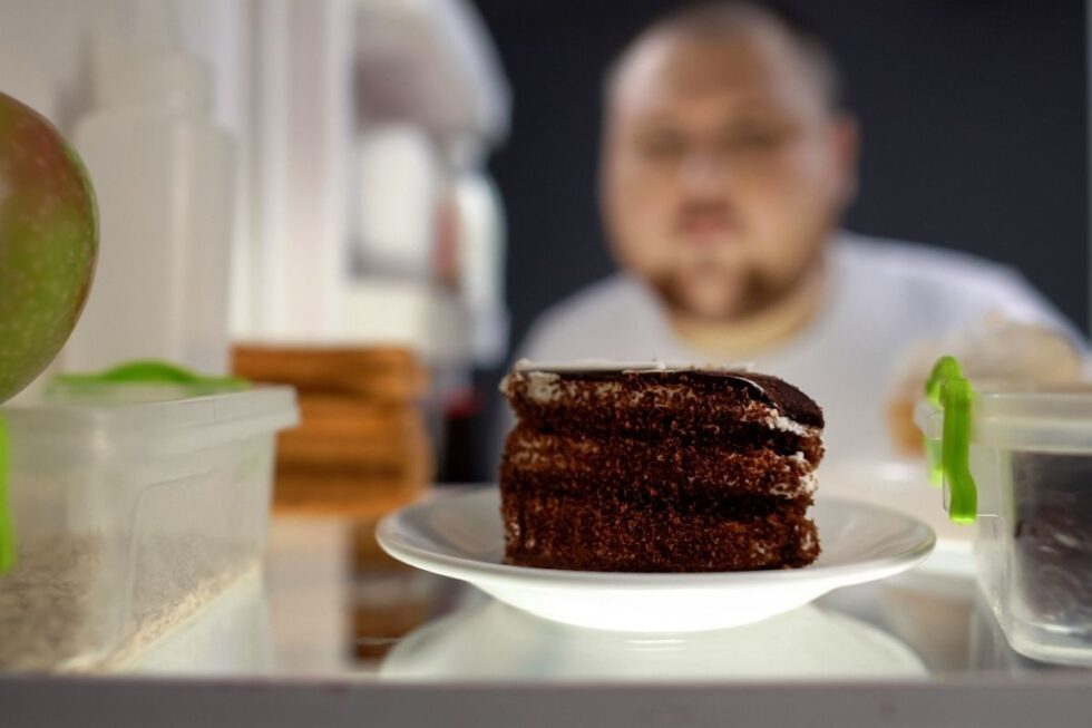 How to Stop Compulsive Overeating: 5 Practical Tips That Work - galen HOPE